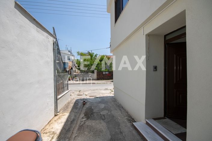 Image No.38-2 Bed Maisonette for sale