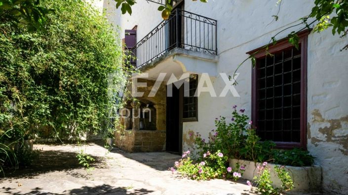 Image No.1-6 Bed House for sale