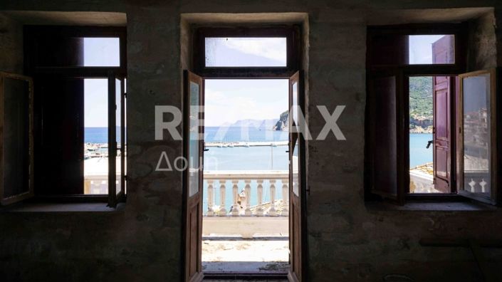 Image No.35-6 Bed Property for sale