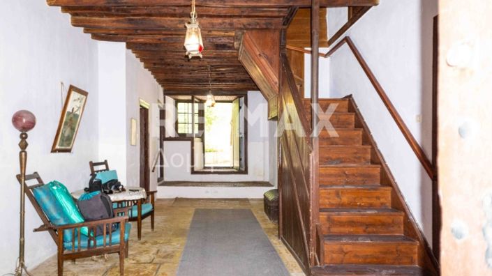 Image No.4-6 Bed Property for sale