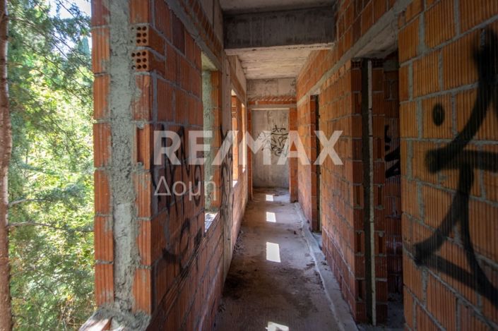 Image No.31-Hotel for sale