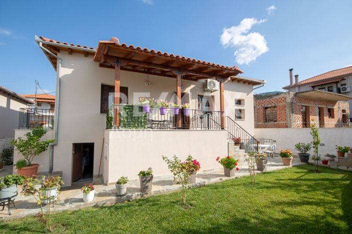 Image No.1-2 Bed House for sale
