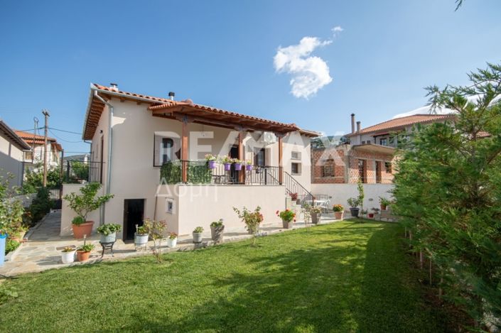 Image No.12-2 Bed House for sale