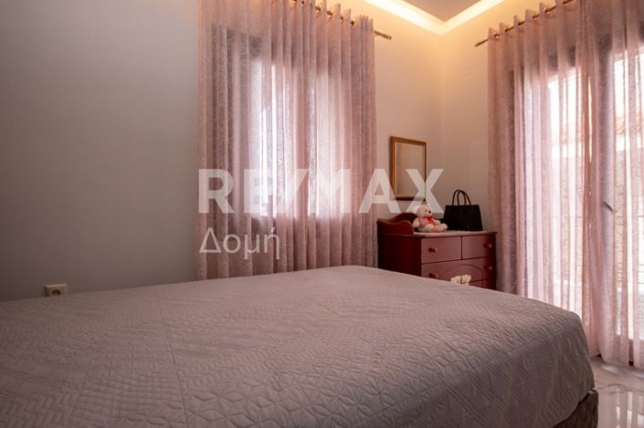 Image No.14-2 Bed House for sale