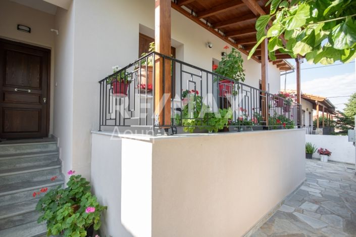 Image No.17-2 Bed House for sale