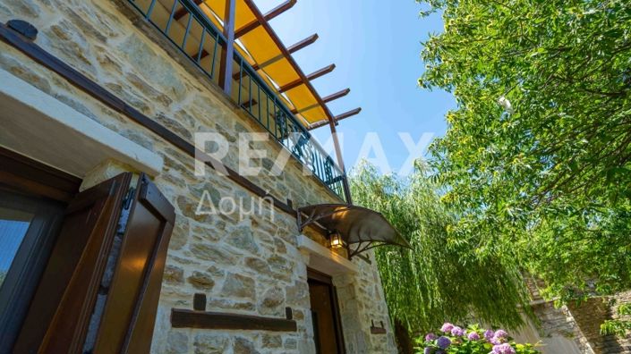 Image No.2-5 Bed Property for sale