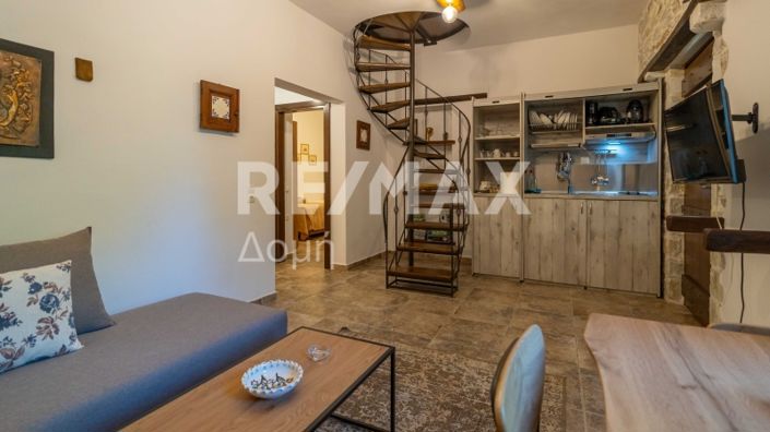 Image No.20-5 Bed Property for sale