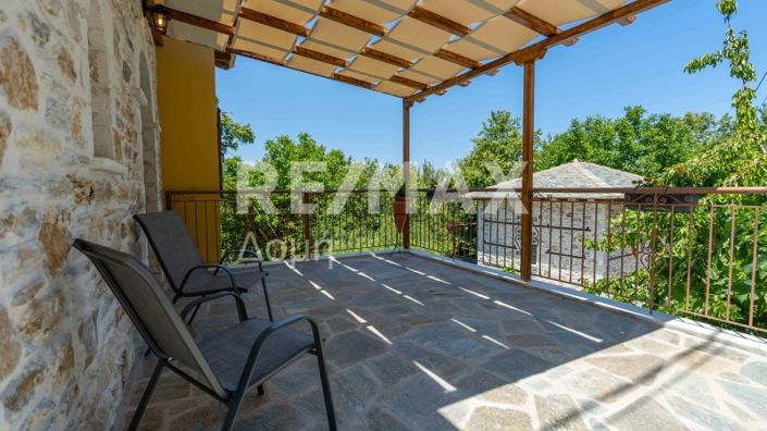 Image No.5-5 Bed Property for sale