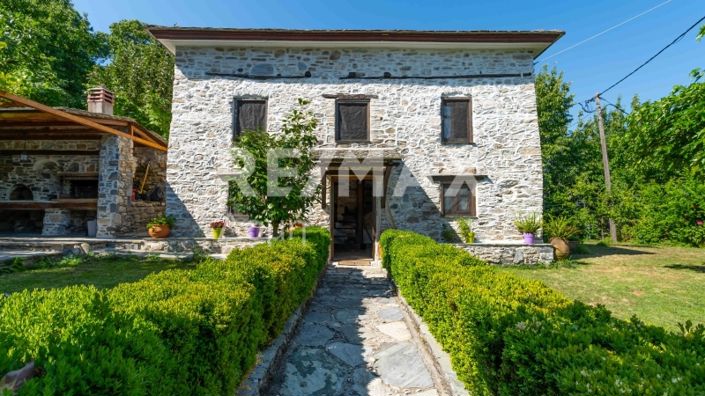 Image No.1-7 Bed Property for sale