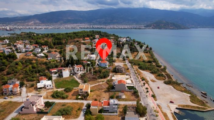 Image No.1-4 Bed Property for sale