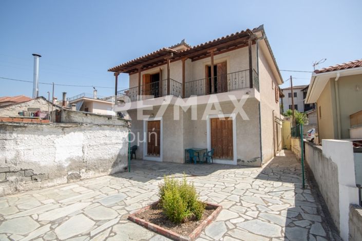 Image No.2-6 Bed Property for sale