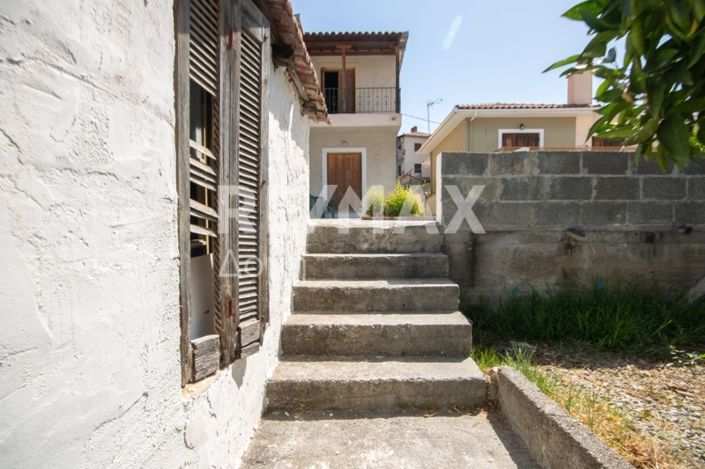 Image No.27-6 Bed Property for sale