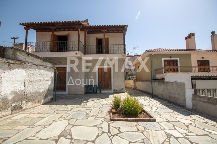 Image No.28-6 Bed Property for sale