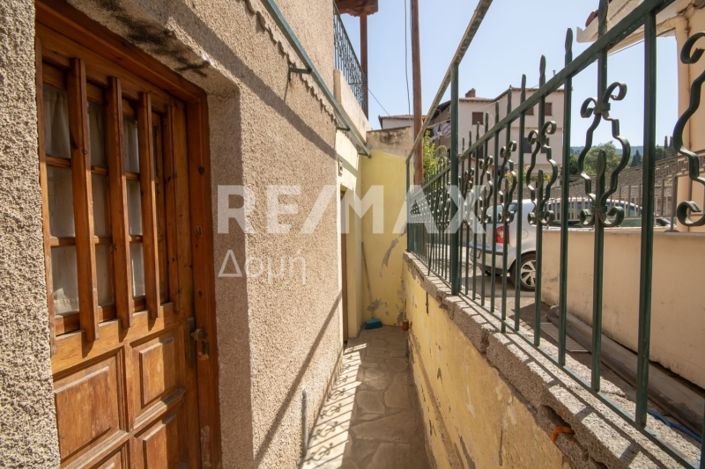 Image No.30-6 Bed Property for sale