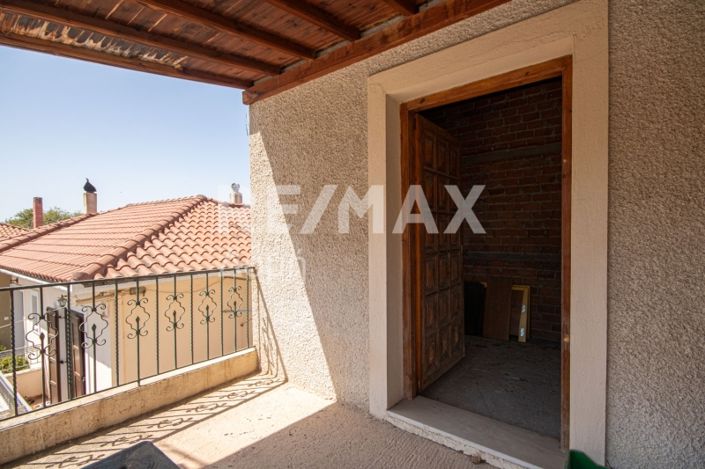 Image No.33-6 Bed Property for sale