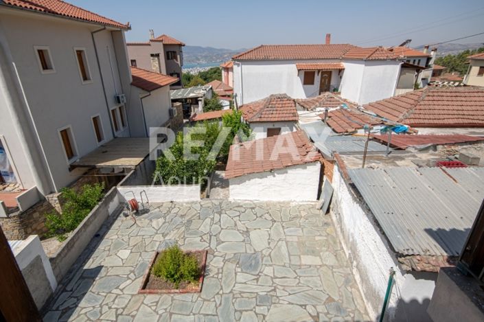 Image No.45-6 Bed Property for sale