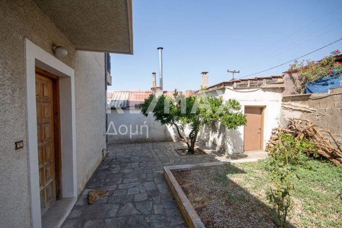 Image No.51-6 Bed Property for sale