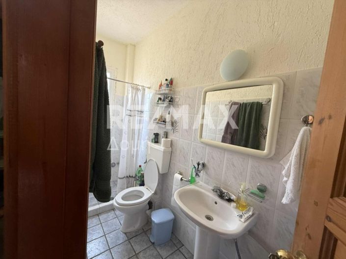 Image No.1-2 Bed Maisonette for sale