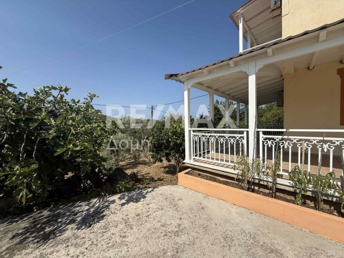 Image No.2-Maisonette de 3 chambres à vendre à Ditropo