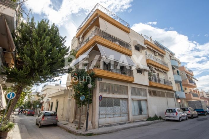 Image No.1-5 Bed Property for sale