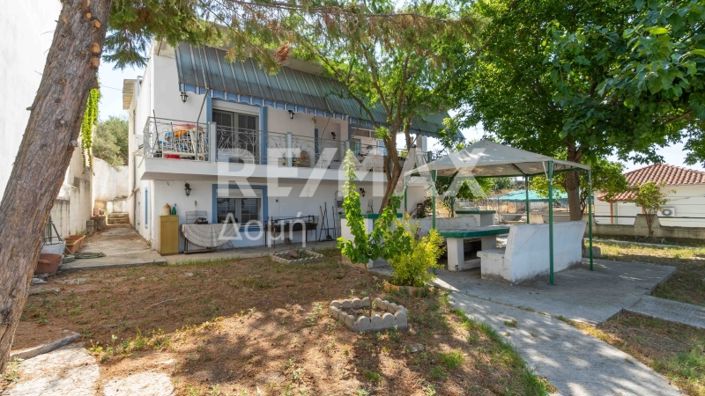 Image No.1-3 Bed Property for sale