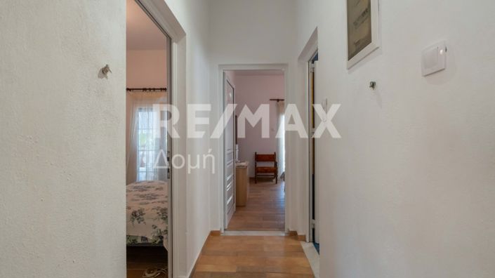 Image No.33-3 Bed Property for sale