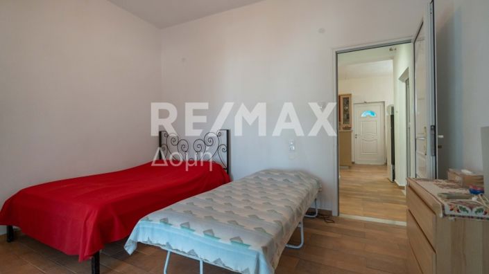 Image No.34-3 Bed Property for sale