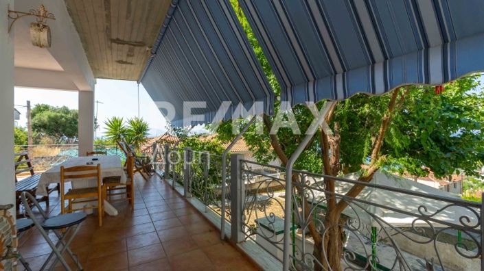 Image No.48-3 Bed Property for sale