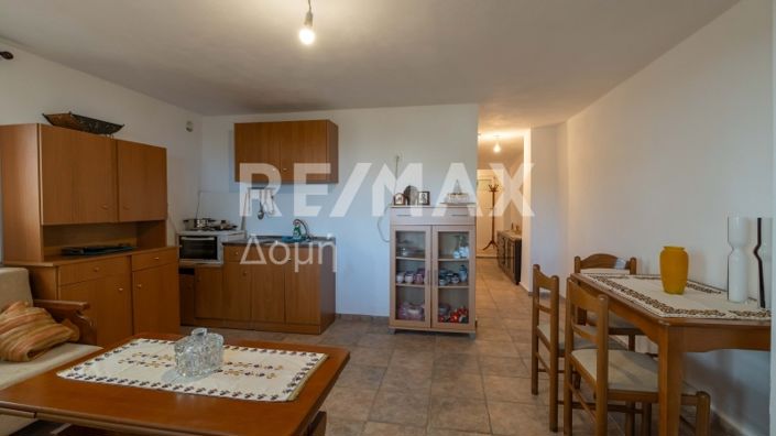 Image No.8-3 Bed Property for sale