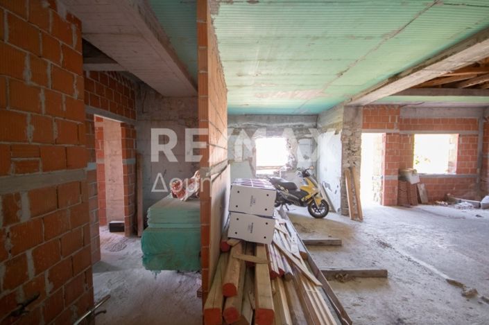 Image No.8-Appartement de 4 chambres à vendre à Artemida