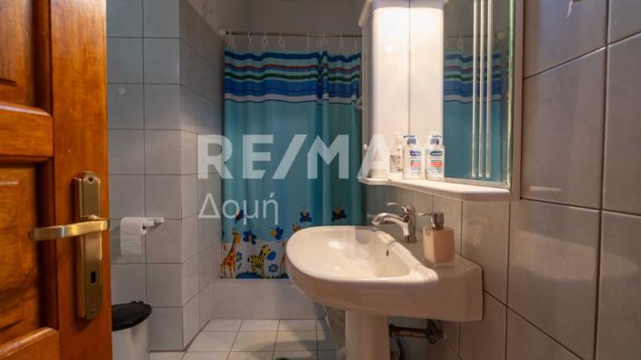 Image No.17-2 Bed Property for sale