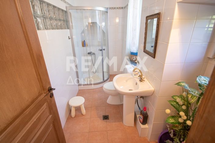 Image No.33-Appartement de 6 chambres à vendre à Kalamaki