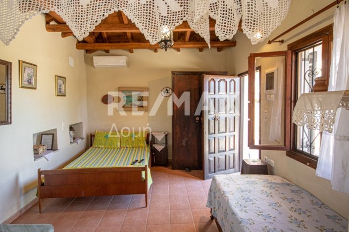 Image No.52-Appartement de 6 chambres à vendre à Kalamaki