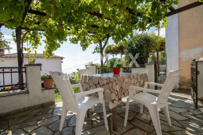 Image No.22-3 Bed Property for sale