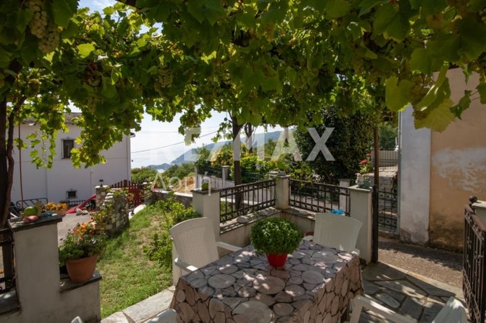 Image No.24-3 Bed Property for sale