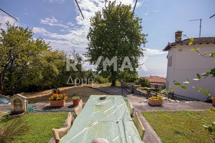 Image No.29-3 Bed Property for sale