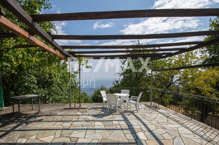 Image No.44-3 Bed Property for sale