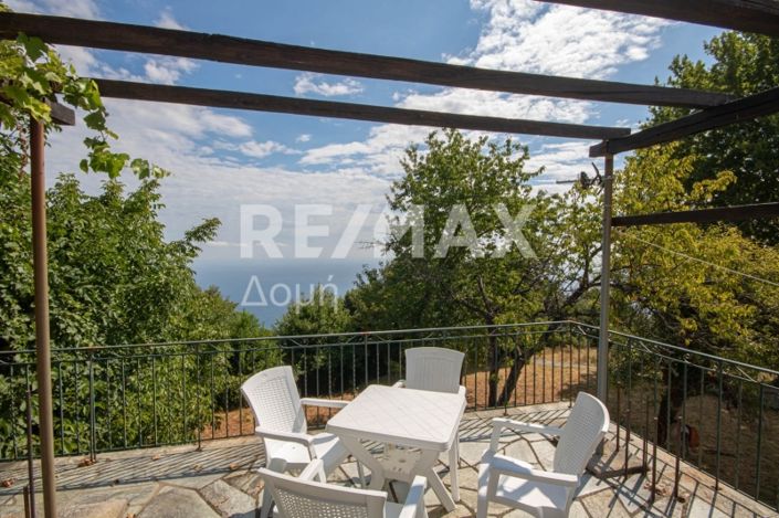 Image No.45-3 Bed Property for sale