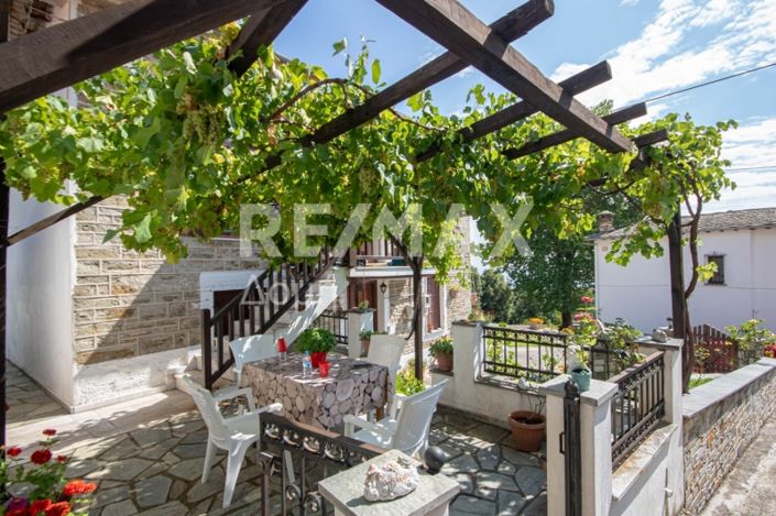 Image No.50-3 Bed Property for sale