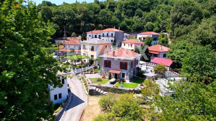 Image No.69-3 Bed Property for sale