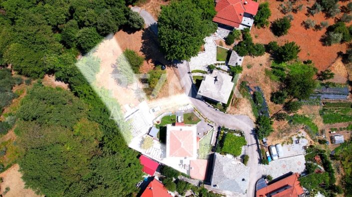 Image No.70-3 Bed Property for sale