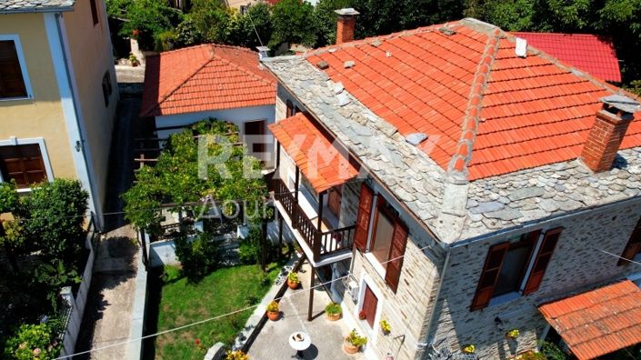 Image No.73-3 Bed Property for sale