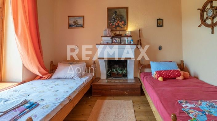 Image No.79-3 Bed Property for sale