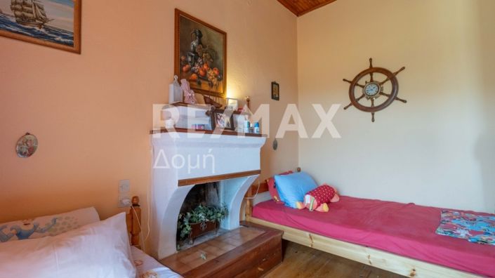 Image No.80-3 Bed Property for sale