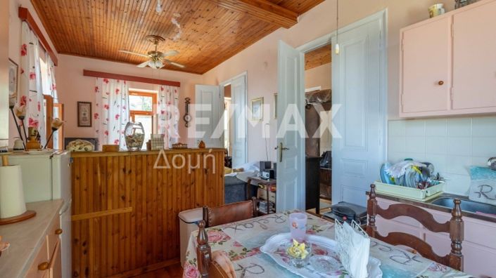 Image No.88-3 Bed Property for sale