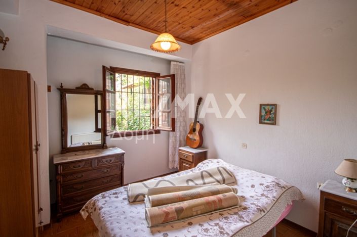 Image No.17-5 Bed House for sale