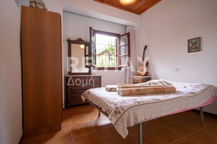 Image No.19-5 Bed House for sale