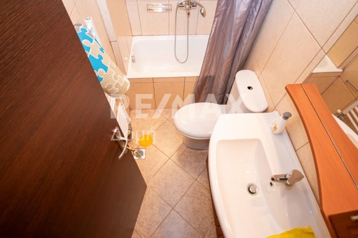 Image No.34-5 Bed House for sale