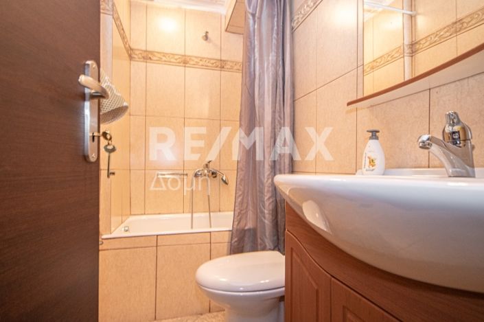 Image No.35-5 Bed House for sale