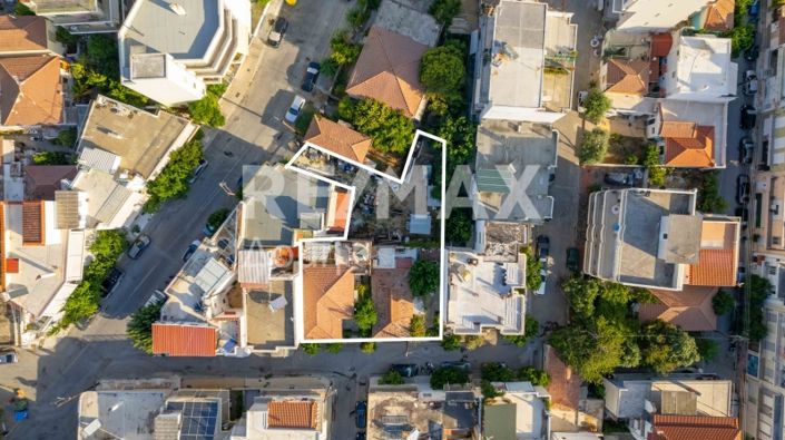 Image No.1-4 Bed Property for sale